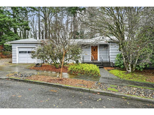 3564 Sw COUNCIL CREST Dr, Portland, OR 97239