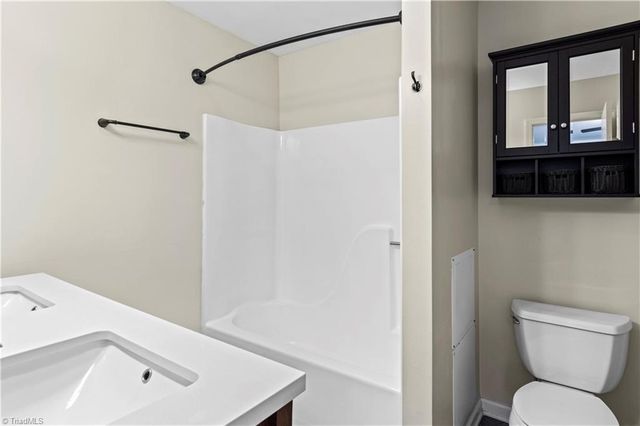 327 Mar Don Hills Court, Winston-salem, NC 27104