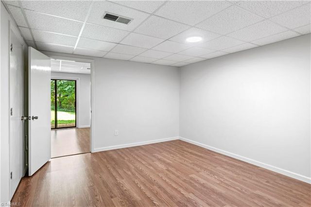 327 Mar Don Hills Court, Winston-salem, NC 27104