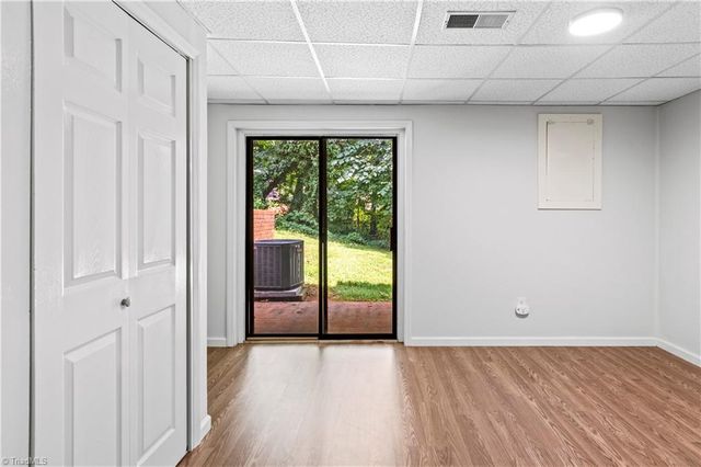 327 Mar Don Hills Court, Winston-salem, NC 27104