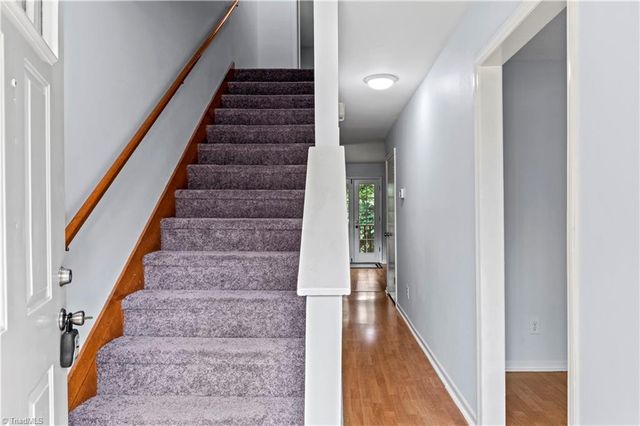 327 Mar Don Hills Court, Winston-salem, NC 27104