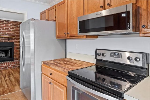 327 Mar Don Hills Court, Winston-salem, NC 27104