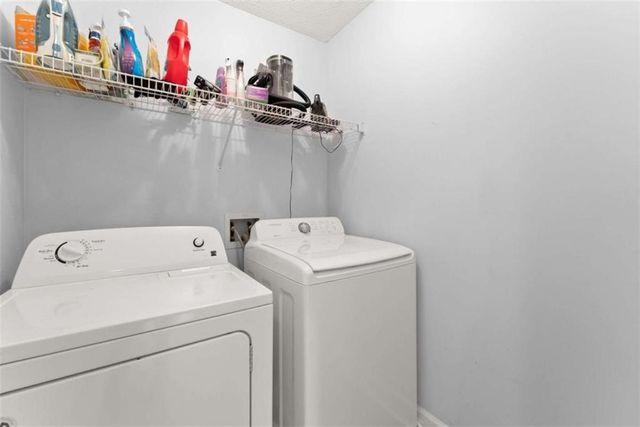 6220 Germantown Drive, Flowery Branch, GA 30542