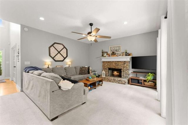 6220 Germantown Drive, Flowery Branch, GA 30542