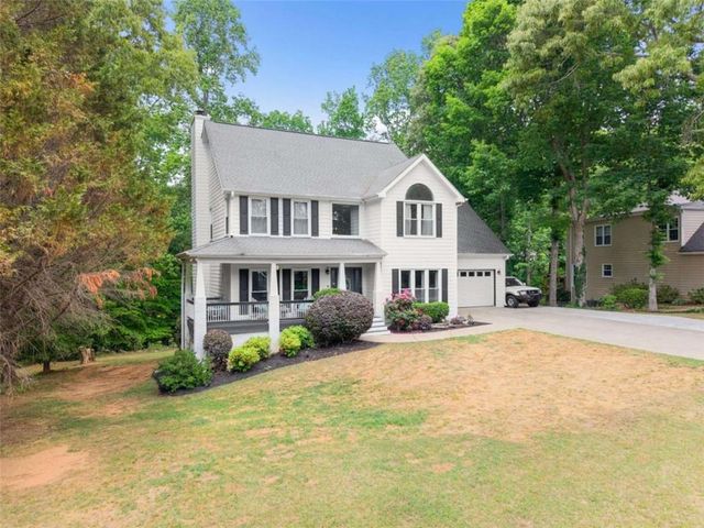 6220 Germantown Drive, Flowery Branch, GA 30542