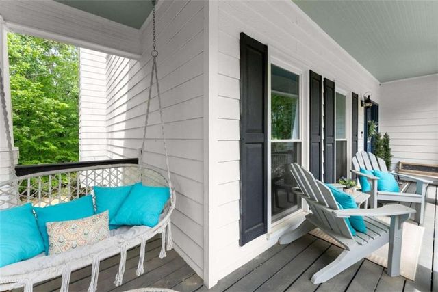 6220 Germantown Drive, Flowery Branch, GA 30542