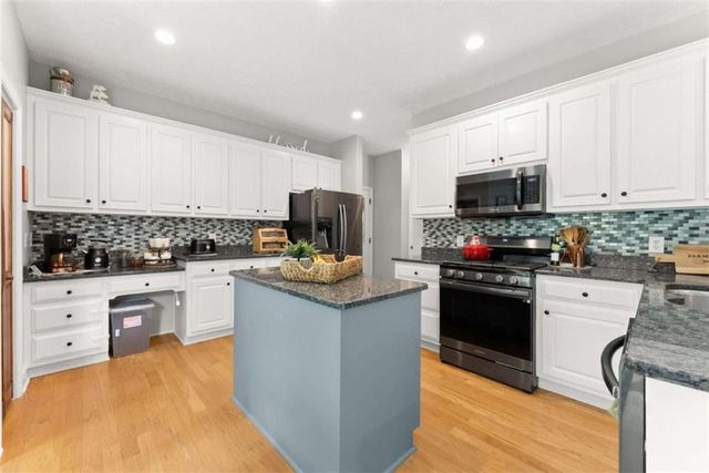 6220 Germantown Drive, Flowery Branch, GA 30542
