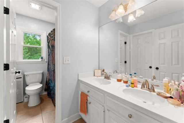 6220 Germantown Drive, Flowery Branch, GA 30542