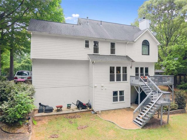 6220 Germantown Drive, Flowery Branch, GA 30542