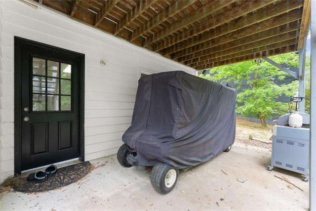 6220 Germantown Drive, Flowery Branch, GA 30542