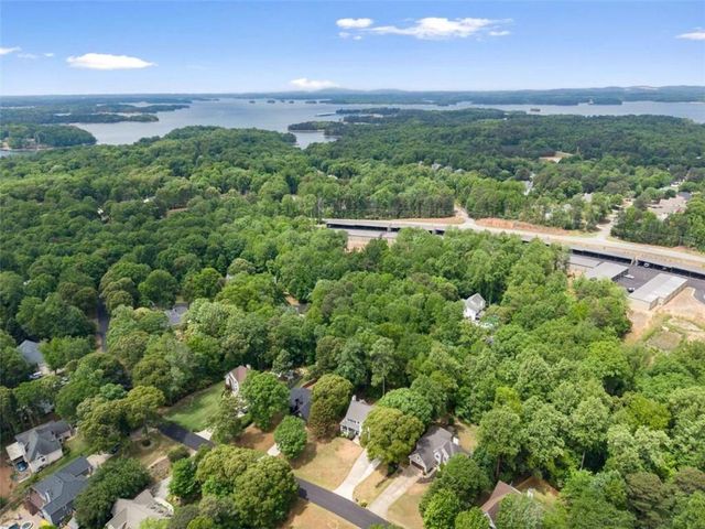 6220 Germantown Drive, Flowery Branch, GA 30542