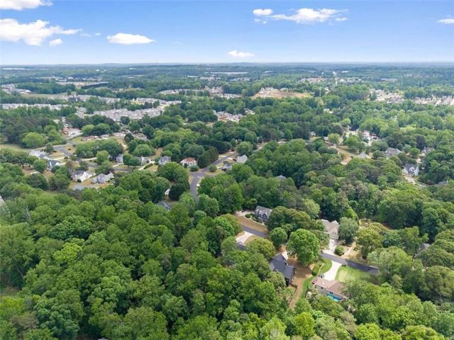 6220 Germantown Drive, Flowery Branch, GA 30542