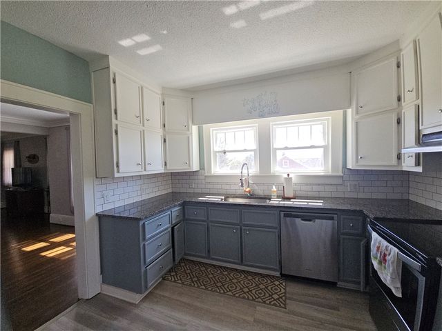 208 Pendelton Street, Pickens, SC 29671