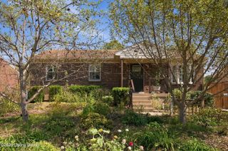12207 Somerset Dr, Louisville, KY 40229