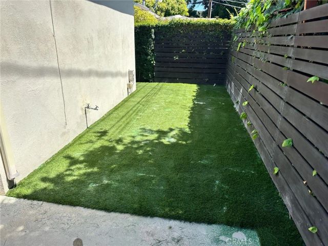 11336 Montana, Los Angeles, CA 90049