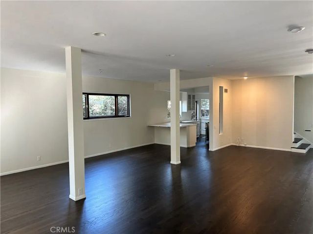 11336 Montana, Los Angeles, CA 90049