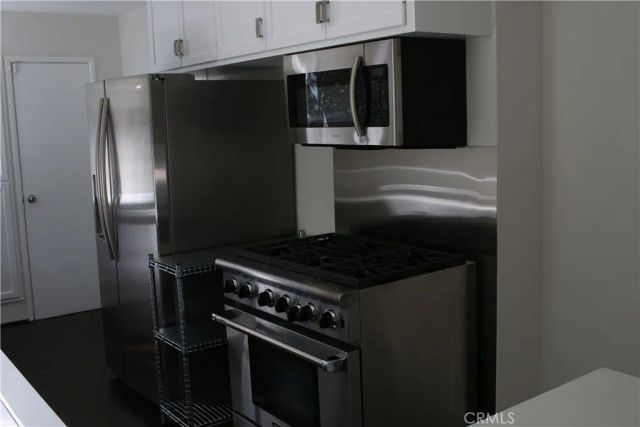 11336 Montana, Los Angeles, CA 90049