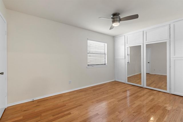 900 Taulbee LN 109, Austin, TX 78757