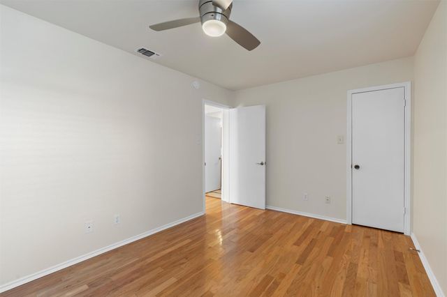 900 Taulbee LN 109, Austin, TX 78757