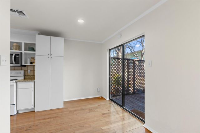 900 Taulbee LN 109, Austin, TX 78757