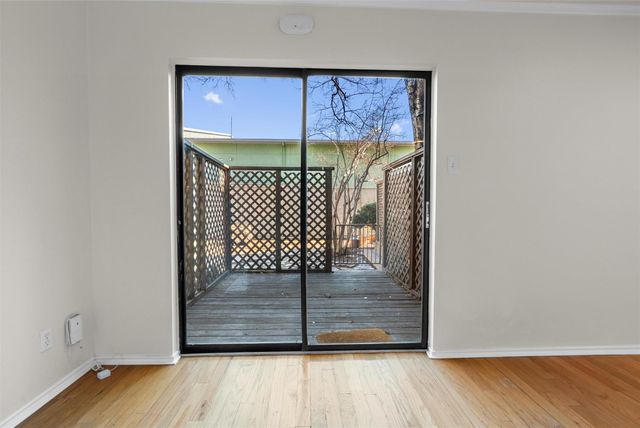 900 Taulbee LN 109, Austin, TX 78757