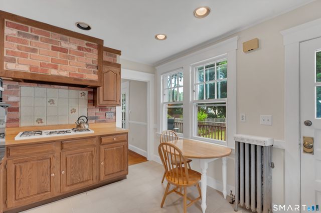 80 Russell Street, Hamden, CT 06517