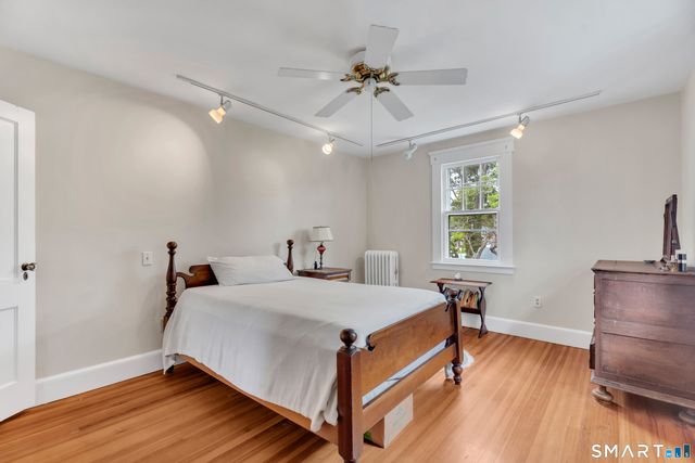 80 Russell Street, Hamden, CT 06517