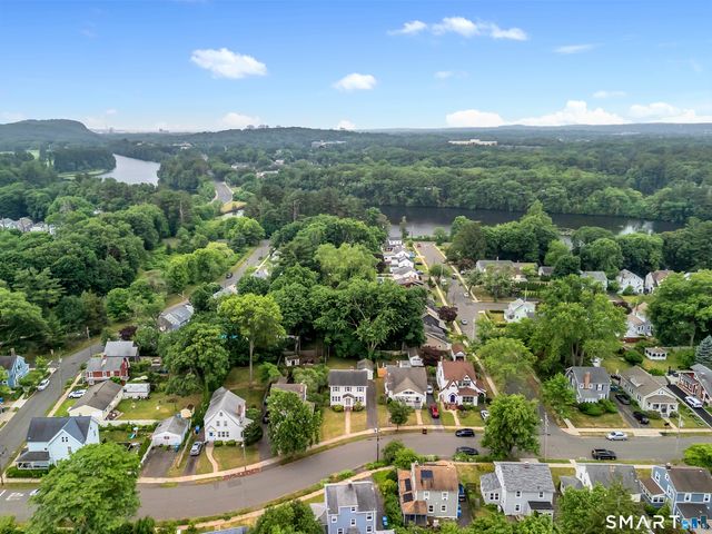 80 Russell Street, Hamden, CT 06517