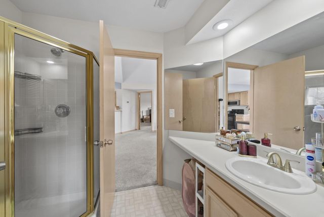 2430 Sportsman Drive, Grove City, OH 43123