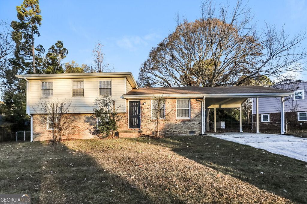 5789 Northfield Drive, Ellenwood, GA 30294