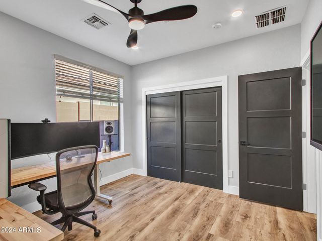 41017 N PRESTANCIA Drive, Anthem, AZ 85086