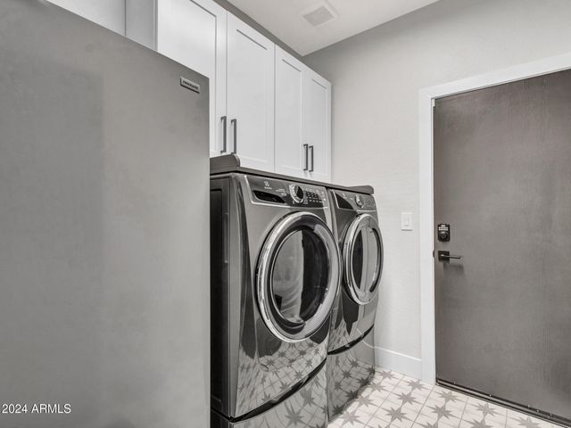 41017 N PRESTANCIA Drive, Anthem, AZ 85086