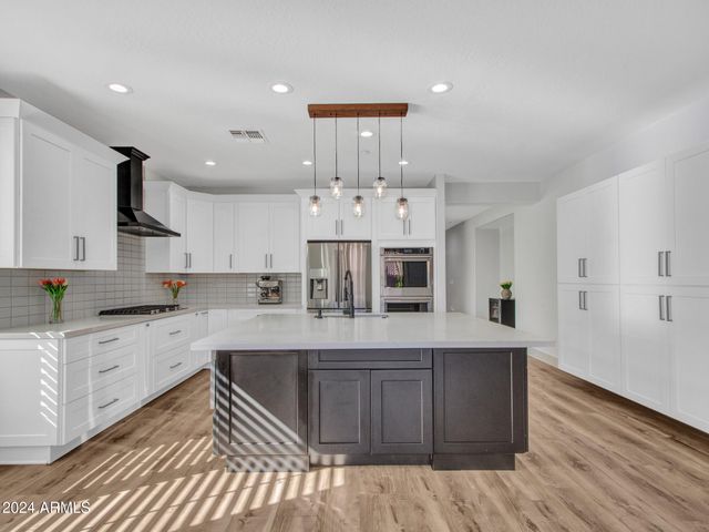 41017 N PRESTANCIA Drive, Anthem, AZ 85086