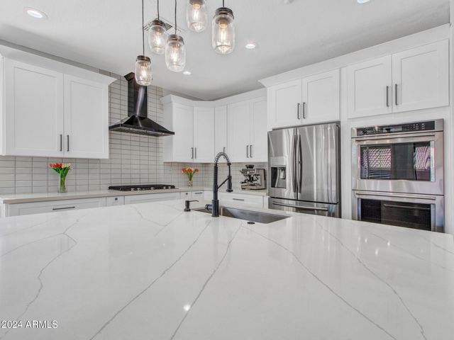 41017 N PRESTANCIA Drive, Anthem, AZ 85086