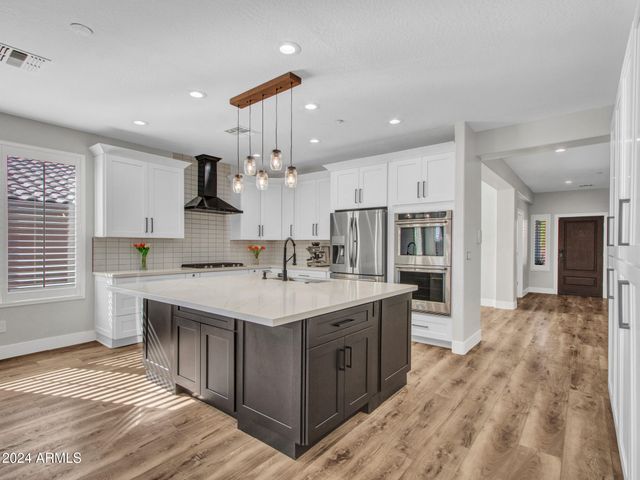 41017 N PRESTANCIA Drive, Anthem, AZ 85086