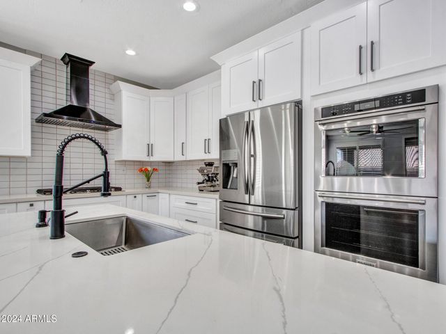 41017 N PRESTANCIA Drive, Anthem, AZ 85086