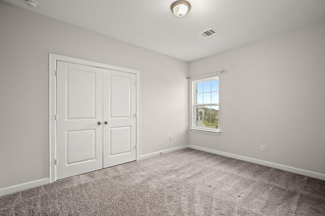 327 Baretta LOOP, Buda, TX 78610