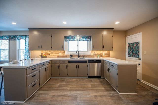 137 Noble Street W, East Canton, OH 44730