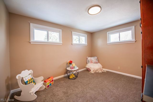 137 Noble Street W, East Canton, OH 44730