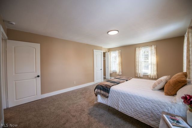 137 Noble Street W, East Canton, OH 44730