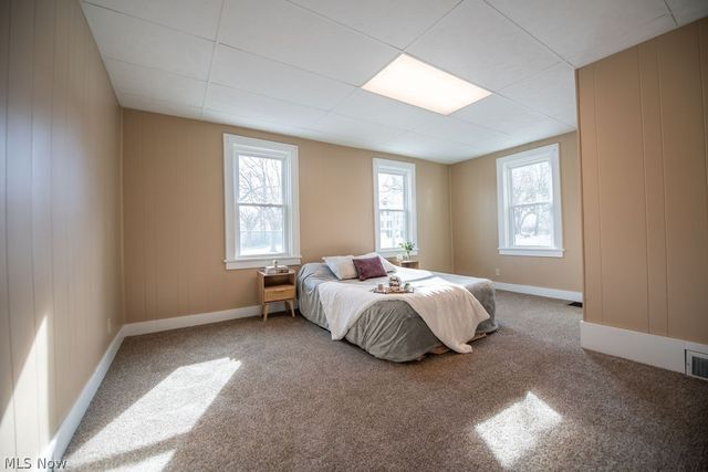 137 Noble Street W, East Canton, OH 44730