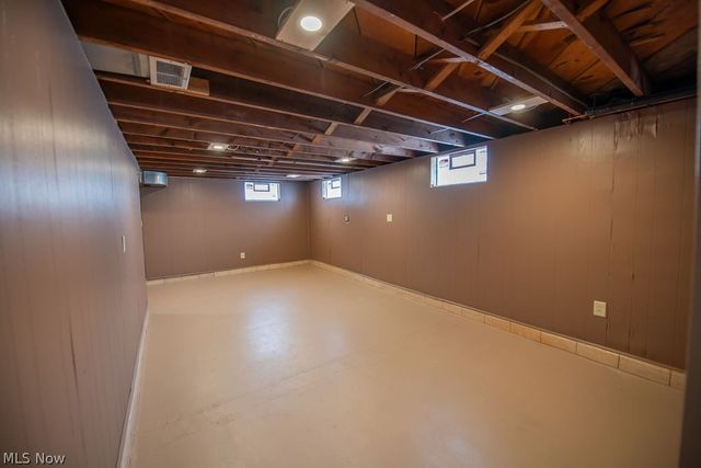 137 Noble Street W, East Canton, OH 44730