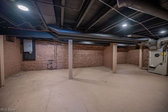 137 Noble Street W, East Canton, OH 44730