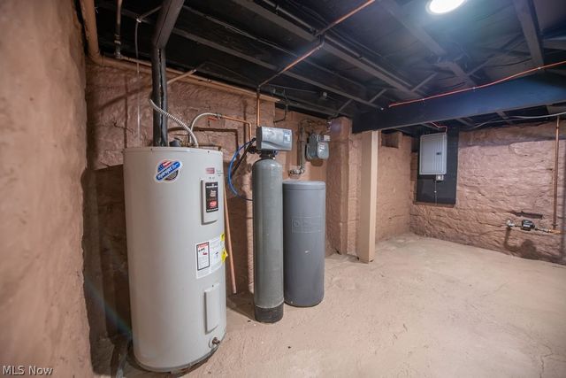 137 Noble Street W, East Canton, OH 44730