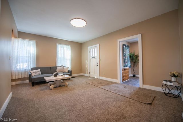 137 Noble Street W, East Canton, OH 44730