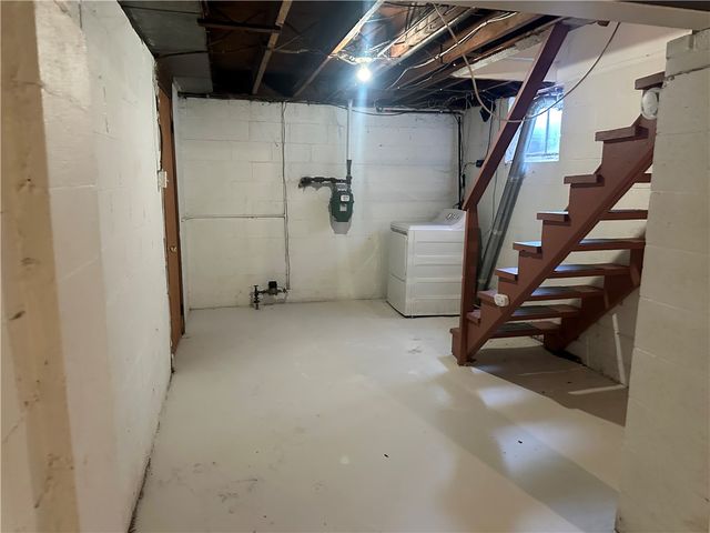 647 Dunster St, Brookline, PA 15226