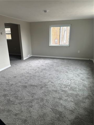 647 Dunster St, Brookline, PA 15226