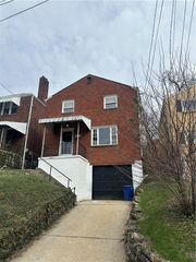 647 Dunster St, Brookline, PA 15226