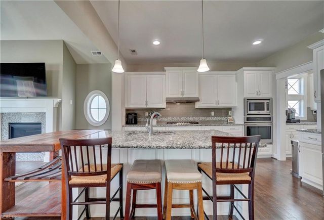 3713 Willow Glenn CIR, Suffolk, VA 23435
