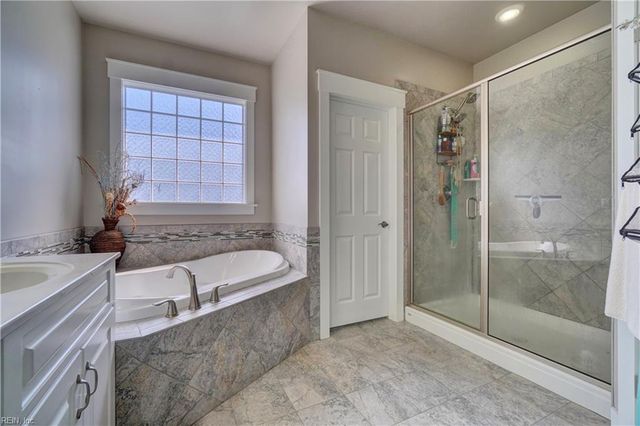 3713 Willow Glenn CIR, Suffolk, VA 23435